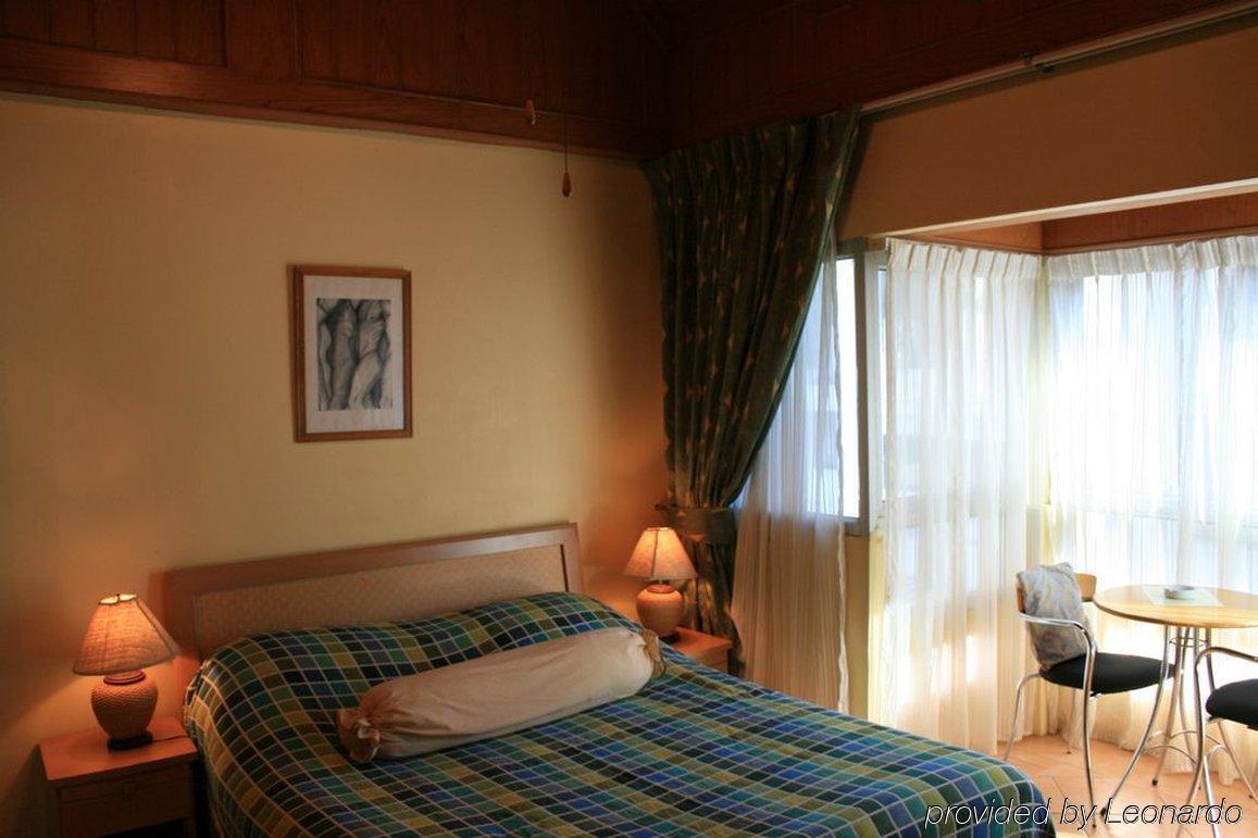 Aquarius Gay Guesthouse & Sauna Patong Chambre photo