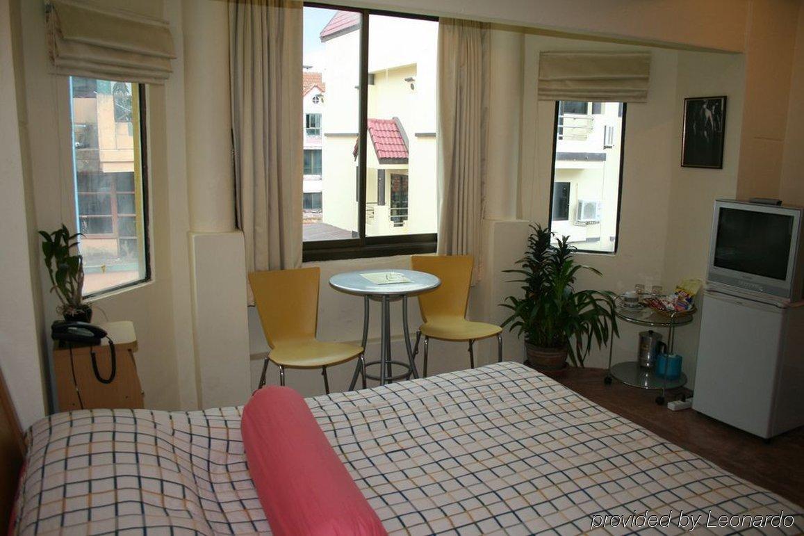 Aquarius Gay Guesthouse & Sauna Patong Chambre photo